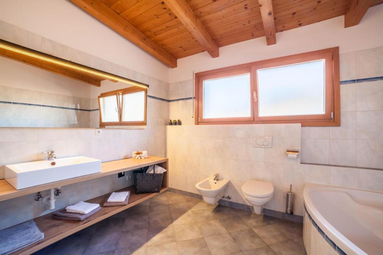 Oberegghof Ferienwohnung Hahnenkamm Rifiano Esterno foto